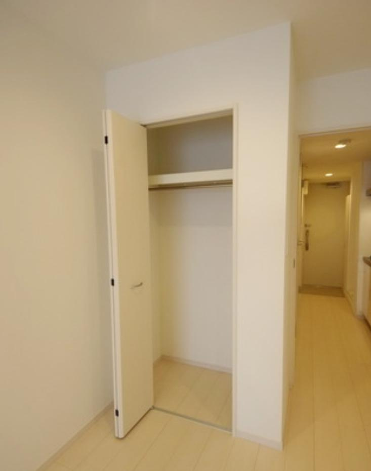 さいたま市南区辻８丁目の賃貸マンションの収納