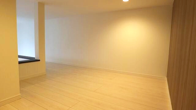 草加市西町のアパートの寝室