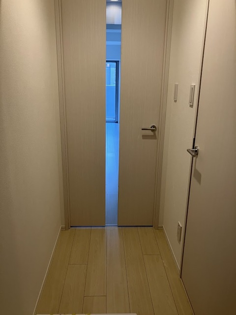 リテラス九段南の玄関