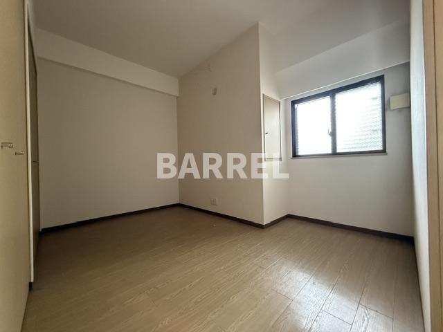 プレミール桃山台の洋室