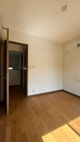 段上町5丁目の洋室