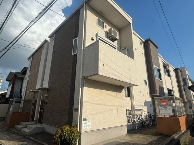リヴァストの外観