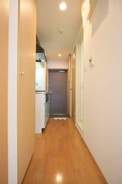 ルーブル学芸大学弐番館の玄関