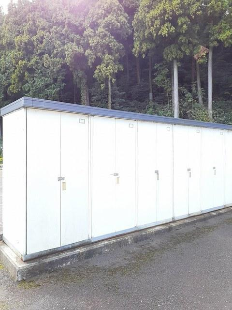 ラフォレスタの設備|スタットレスタイヤの保管にも便利です◎