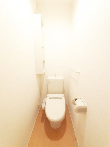 星夜のトイレ|清潔感のあるトイレです