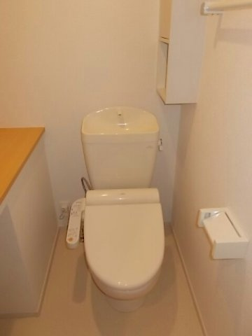 ヴェルデコリーナエストⅠのトイレ|コンパクトで使いやすいトイレです