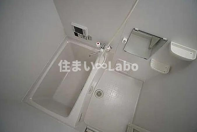 レジアス唐人町 236の浴室
