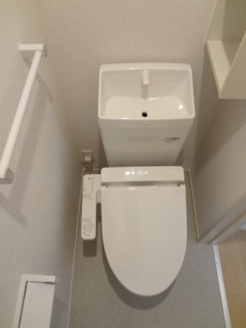 Ｍｉｌｌｅ　Ｆｌｅｕｒｓのトイレ|ゆったりとした空間のトイレです
