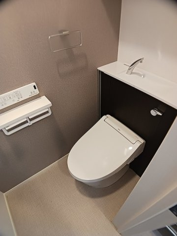 シャリオ　バシェのトイレ|落ち着いた色調のトイレです