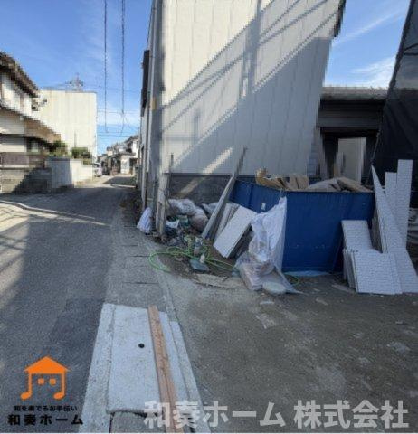 リナージュ ネクスジー 北島町中村01期の前面道路含む現地写真