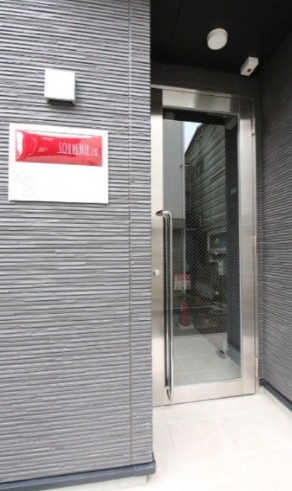 SOUVENIRのエントランス