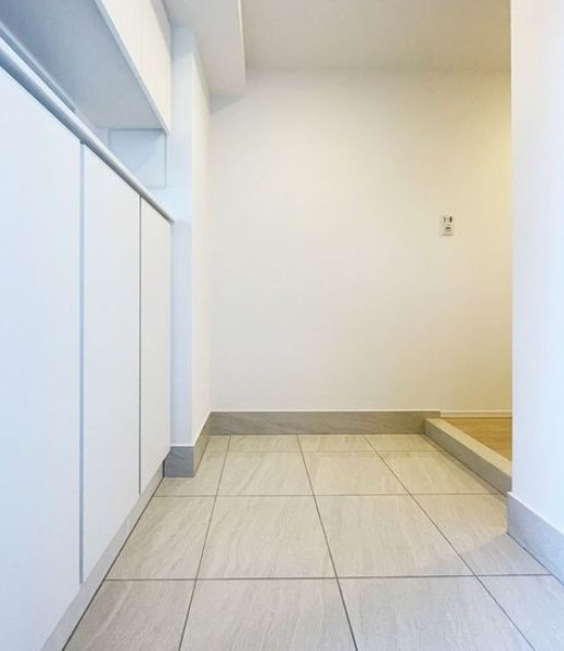 調布市調布ケ丘３丁目の賃貸マンションの玄関