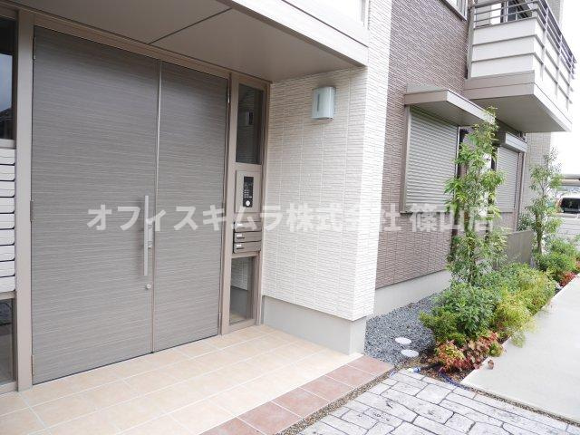 サンフェリーチェ篠山のエントランス