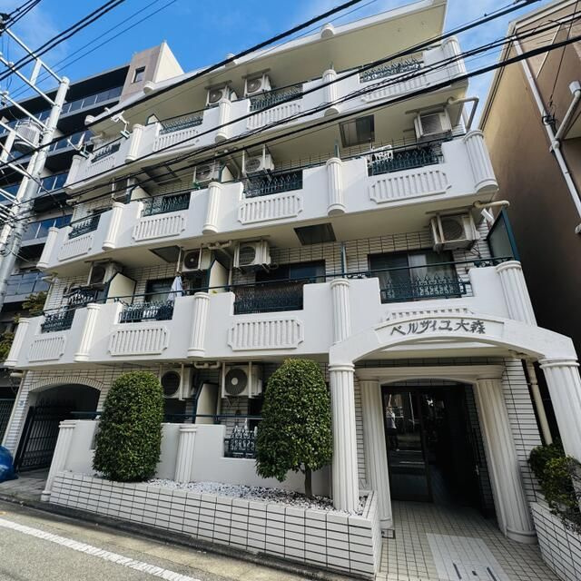 ベルサイユ大森の外観