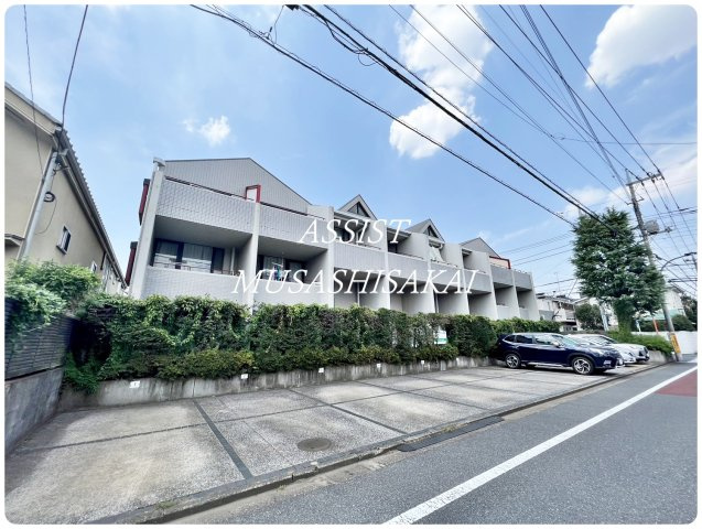 アティクス吉祥寺の駐車場