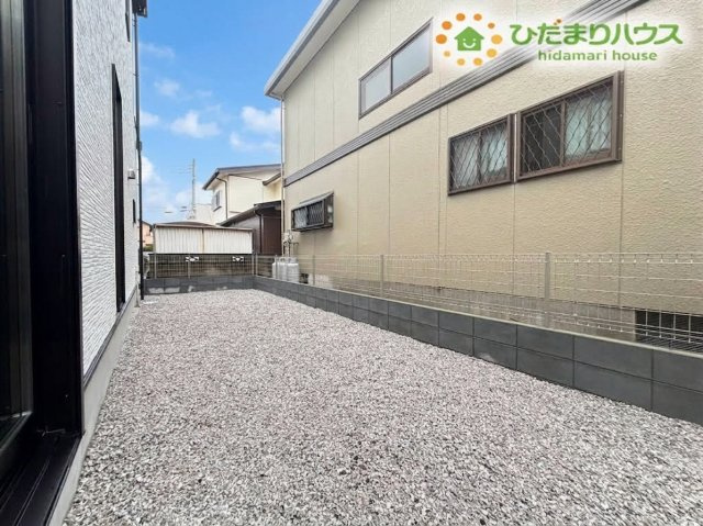 鴻巣市新宿　新築一戸建て　グラファーレ　01の庭
