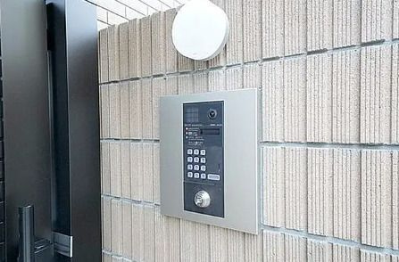 グランディール千住のエントランス