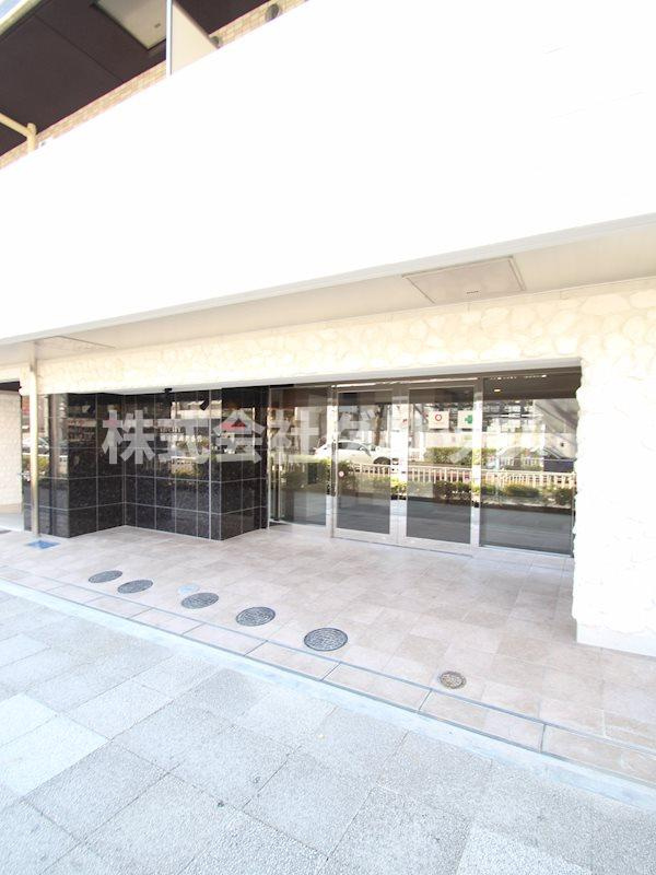 リヴシティ横濱関内弐番館のエントランス