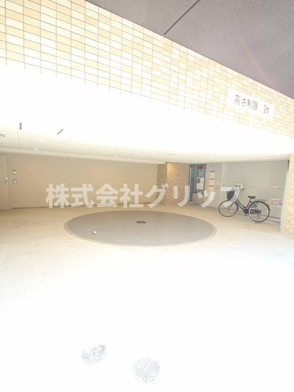 リヴシティ横濱関内弐番館の駐車場