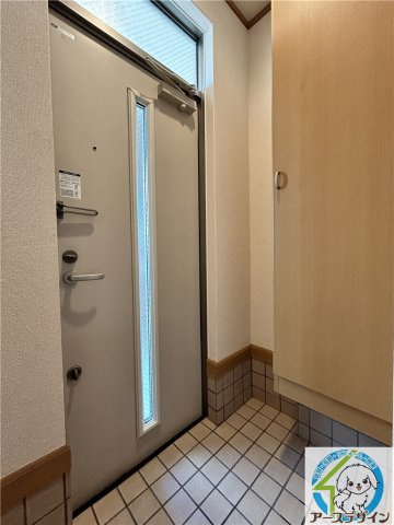 グランポン魚住の玄関