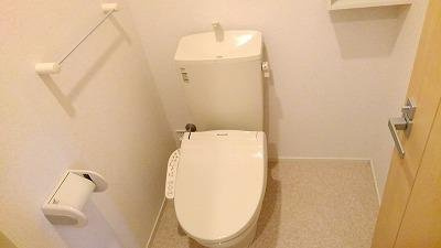 シンプルで使いやすいトイレです