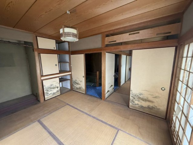 衣笠北荒見町