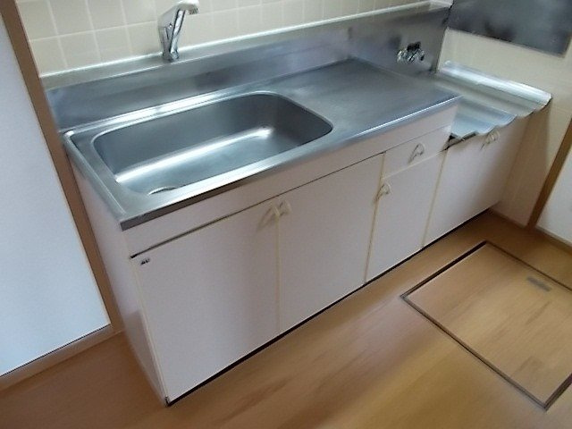 コンパクトなキッチンで掃除もラクラク