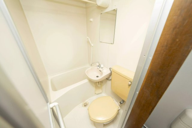 清潔感のあるトイレです