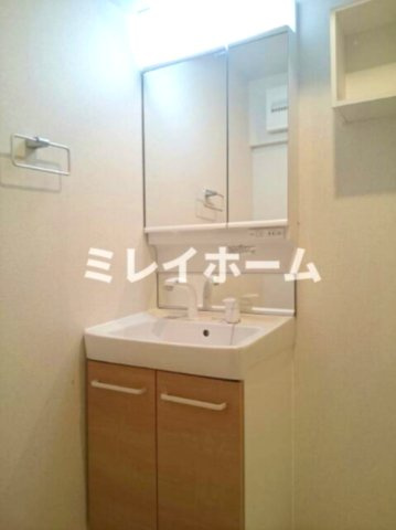 クレセントの洗面所