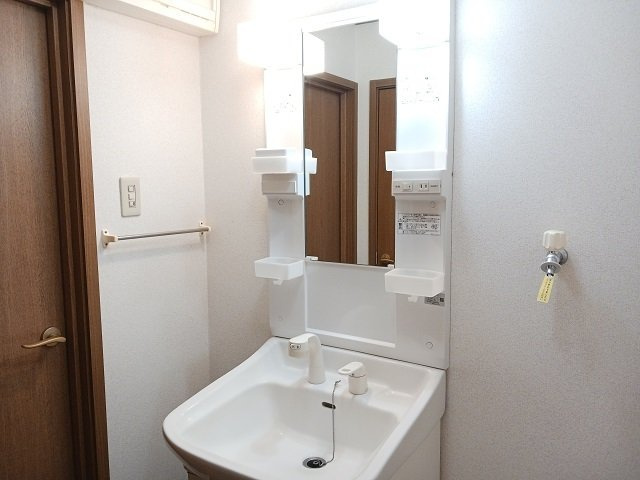 コンパクトで使いやすい洗面所