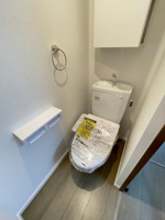 ゆったりとした空間のトイレです