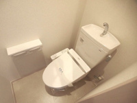ゆったりとした空間のトイレです