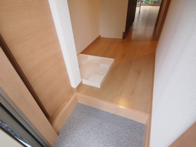 シンプルで使いやすい玄関です
