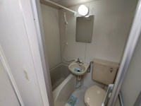 コンパクトで使いやすいトイレです