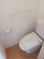清潔感のあるトイレです