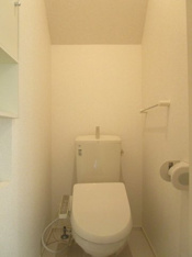 ゆったりとした空間のトイレです