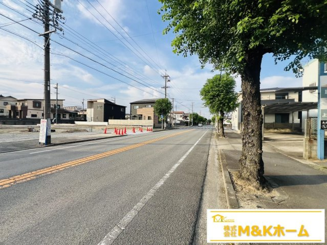 知多市にしの台1丁目　全5棟　4号棟の前面道路含む現地写真|R8.9.25撮影　前道16ｍ