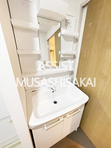 コーポレート連雀１号棟の独立洗面台