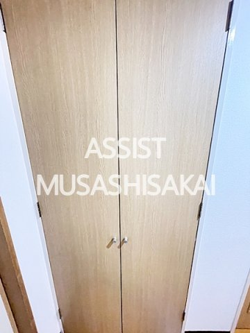 コーポレート連雀１号棟の収納