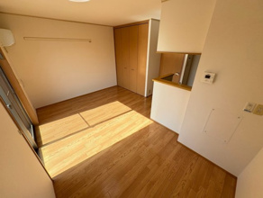 【寝室】 | フェニックス | ※角部屋の写真となります