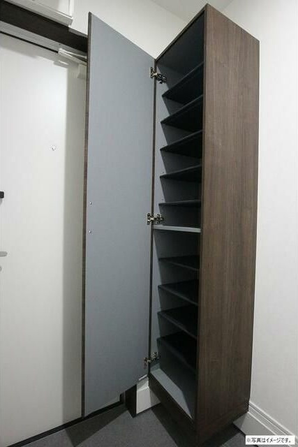 ＲＥＧＡＬＥＳＴ　瑞江の玄関