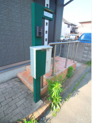 【エントランス】 | 大木邸貸家 | 落ち着いたエントランスです