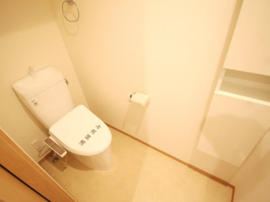 【トイレ】 | 大木邸貸家 | シンプルで使いやすいトイレです