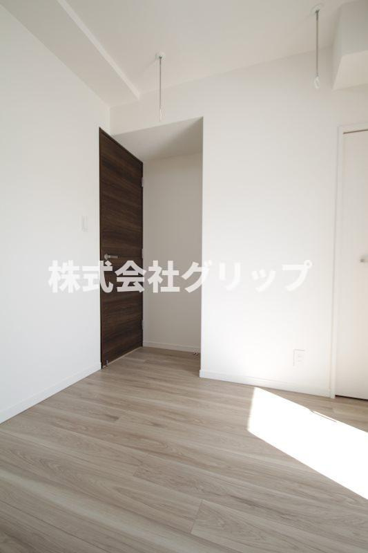 リヴシティ横濱関内弐番館の洋室