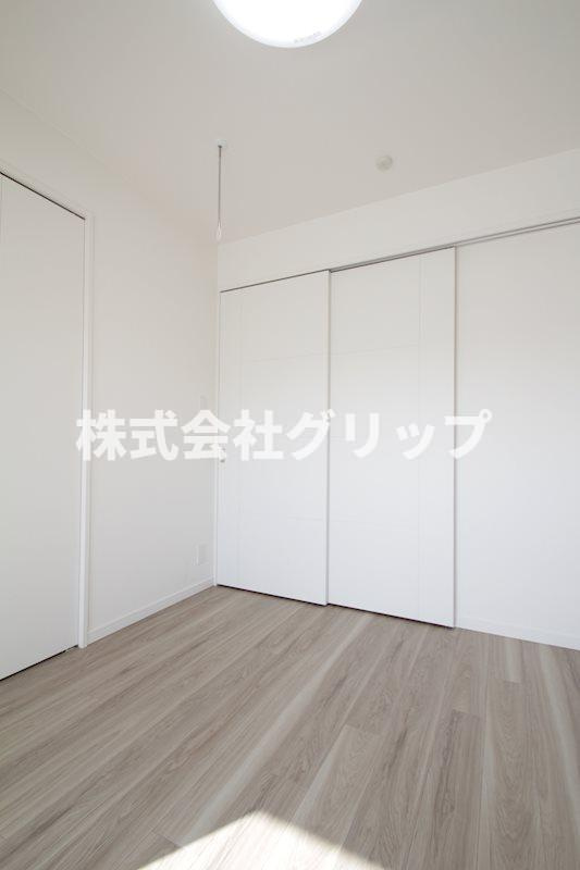 リヴシティ横濱関内弐番館の洋室