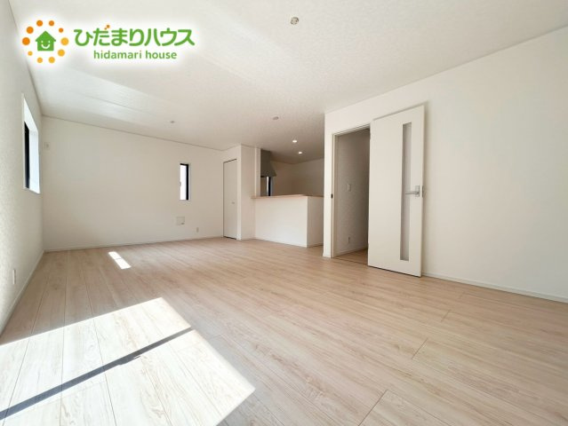 鴻巣市筑波第5Ⅱ期　新築戸建　クレイドル01の居間・リビング|LDK：19.7帖