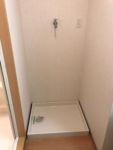 加古川市野口町野口のアパートのその他|洗濯機置場