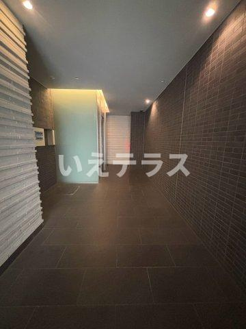 アーバネックスみなと元町のロビー