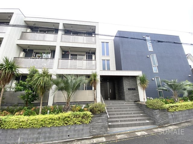 Grande Classe 新都心の外観|建物正面外観です☆彡
