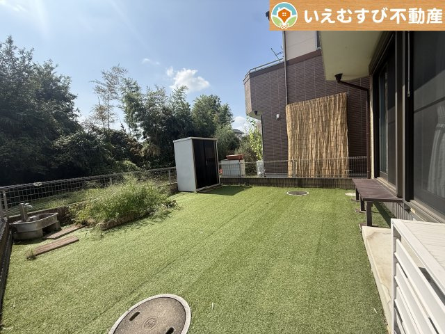熊谷市上之　中古戸建の庭|ガーデニングが楽しめそう
季節の草花で彩りを！ガーデニングで緑あふれる景色を作るのも楽しみ♪